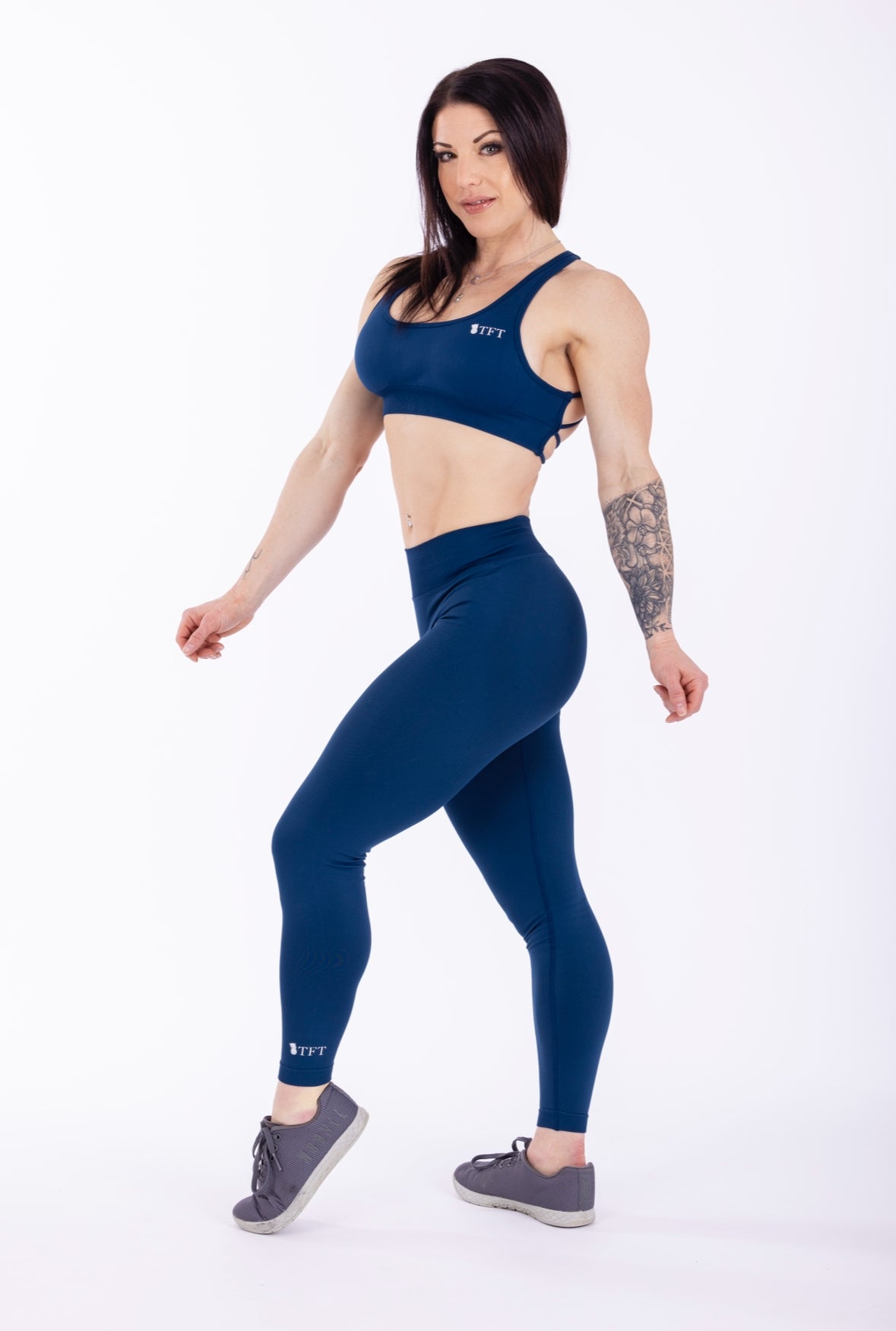 Riverwalk: V-Back Leggings – The Fit Traveler Collection
