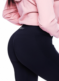 mini scrunch butt black pearl leggings